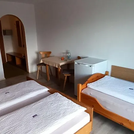 Geraeumiges Ferienhaus Mit Privatem Garten