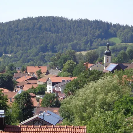Geraeumiges Ferienhaus Mit Privatem Garten
