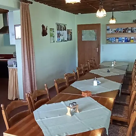 Geraeumiges Ferienhaus Mit Privatem Garten Hébergement de vacances Neukirchen beim Heiligen Blut